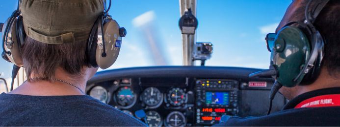 flying experience aviation scholarships